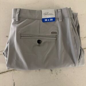 Greg Norman Men's Golf Pants Gray Size 36 X 30 NWT
